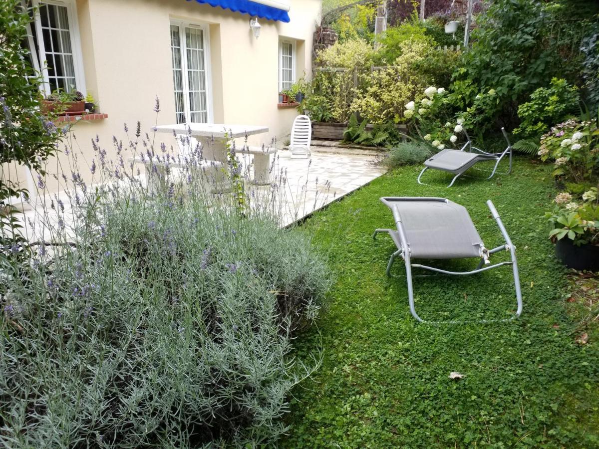 Appartements Et Gite Les Hauts De Sophia تروفيي سور مير المظهر الخارجي الصورة