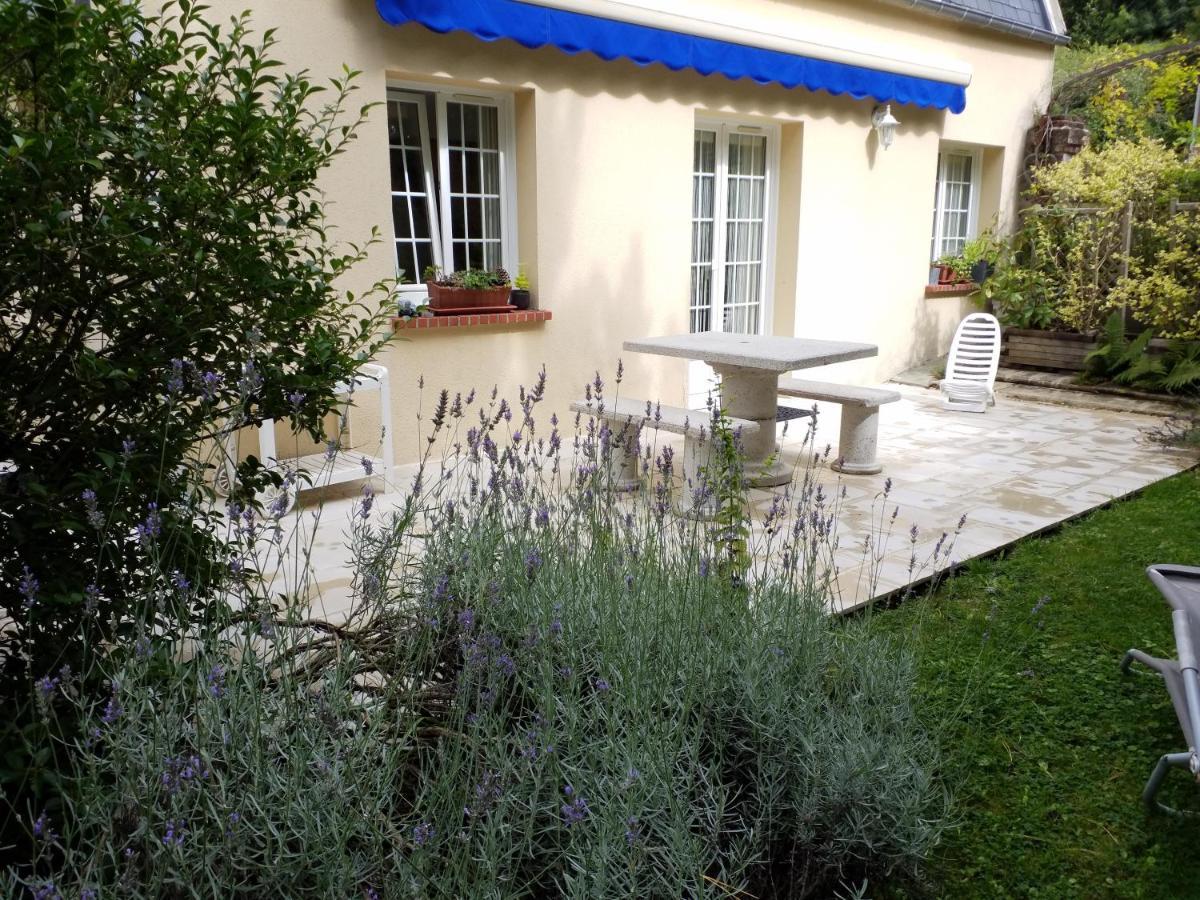 Appartements Et Gite Les Hauts De Sophia تروفيي سور مير المظهر الخارجي الصورة