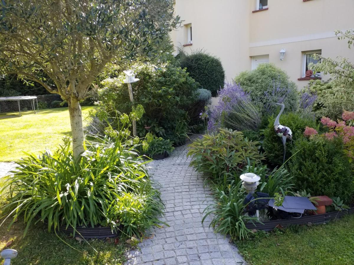 Appartements Et Gite Les Hauts De Sophia تروفيي سور مير المظهر الخارجي الصورة